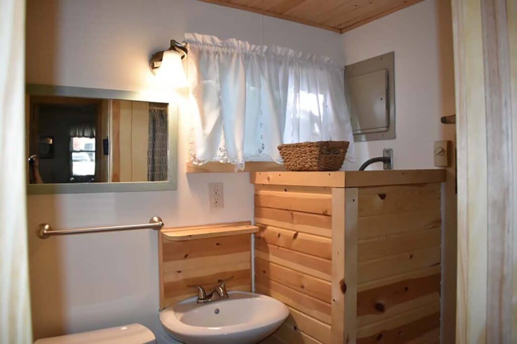 Cabin 3 Bathroom Cabin 3 Bathroom